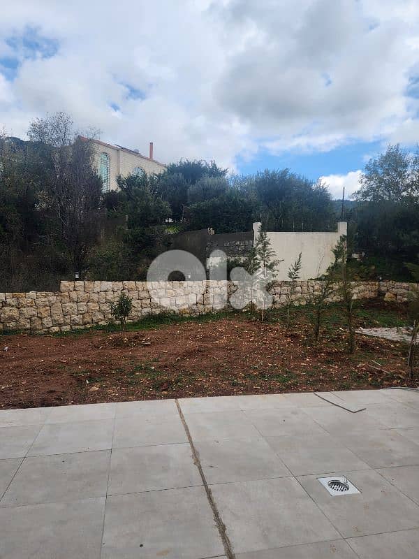 apartment For sale in baabdet شقة للبيع في بعبدات 0