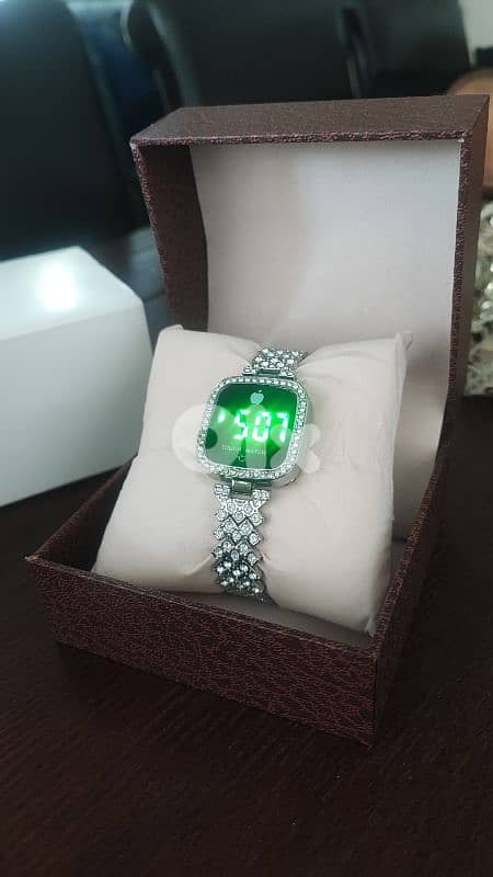 Silver Luxury Stylish Touch Screen 0