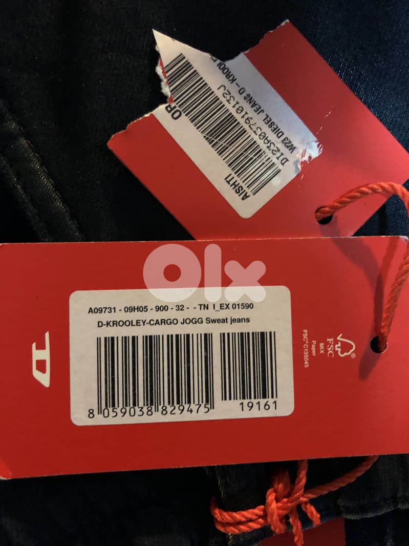 Diesel - TAPERED 2030 D-KROOLEY JOGGJEANS 09H05 size 32 2