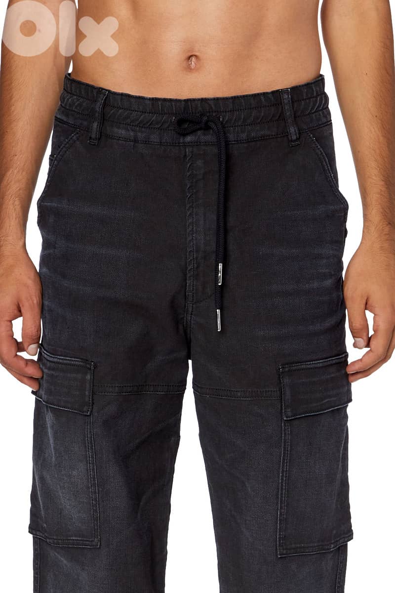 Diesel - TAPERED 2030 D-KROOLEY JOGGJEANS 09H05 size 32 3