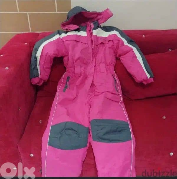 ثياب ثلج حالة ممتازة 4