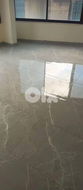 معلم بلاط 16