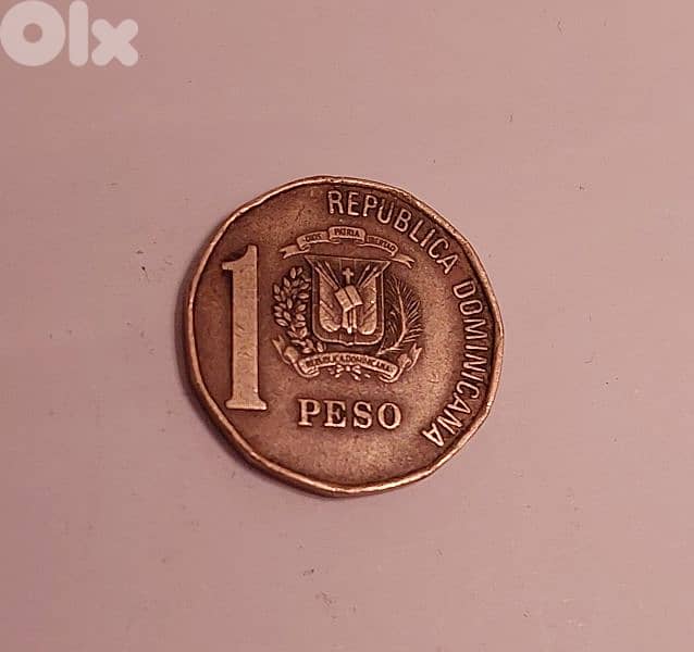Dominican Republic 11 sided coin 1 Peso 2002 0