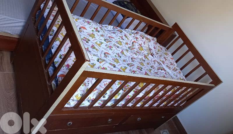 سرير اطفال 0