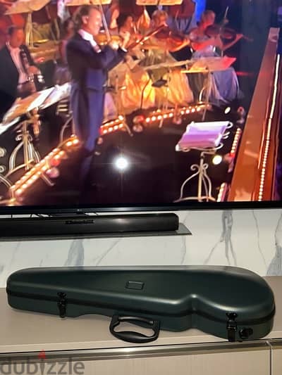 بيت كمان violin