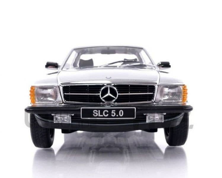 Mercedes 450 SLC (C107) diecast car model. 3