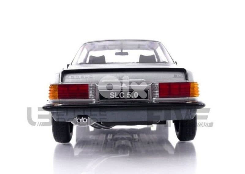 Mercedes 450 SLC (C107) diecast car model. 4