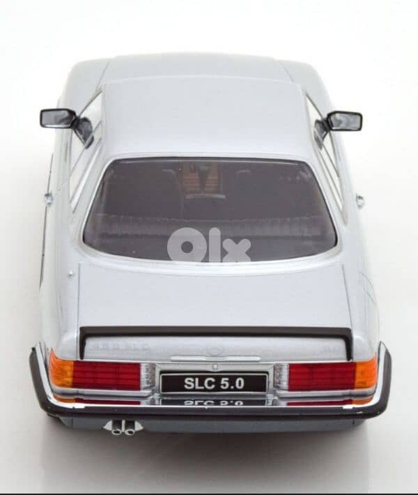Mercedes 450 SLC (C107) diecast car model. 6