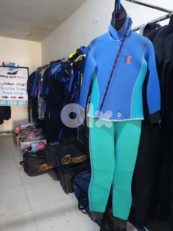 wet suit 185$ 9