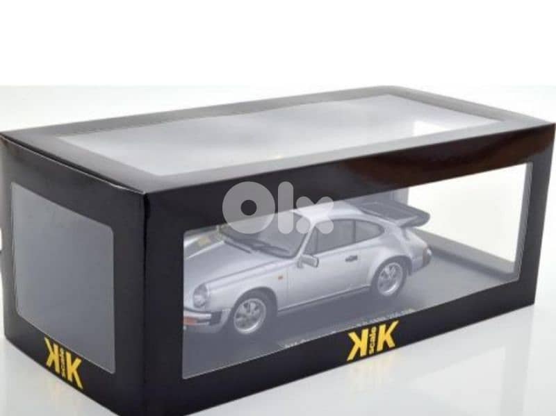 Porsche 911 Carrera 3.2 Coupe 1988 diecast car model 1;18. 5