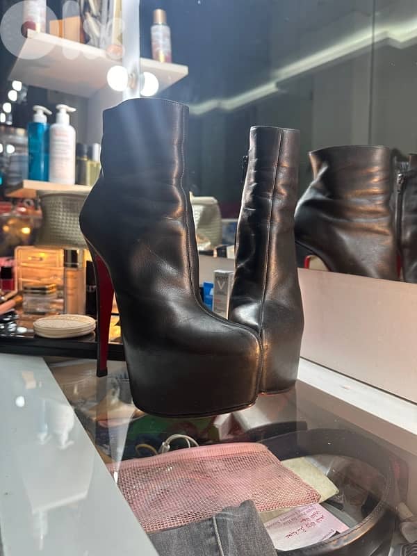 Boots for sale christian italy 37 louboutin 3