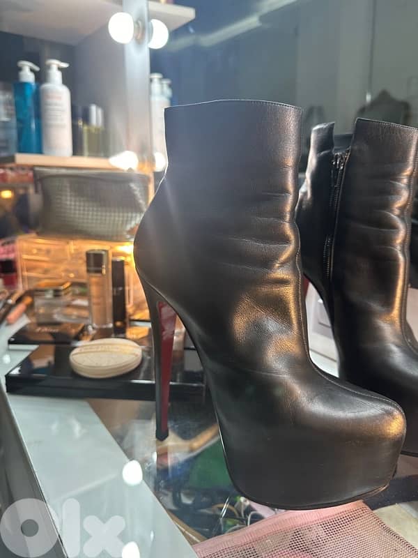 Boots for sale christian italy 37 louboutin 5