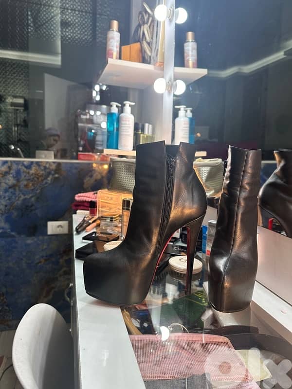 Boots for sale christian italy 37 louboutin 9