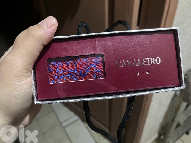 tie box with coflings for 5 usd 1