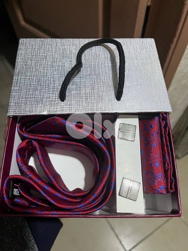 tie box with coflings for 5 usd 2
