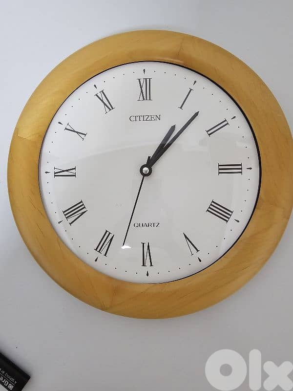 Wooden clock 0