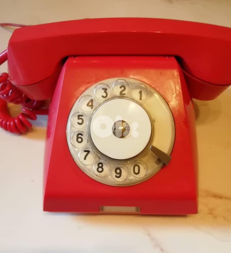 vintage rotary phones starting 25$ ask for model price 11