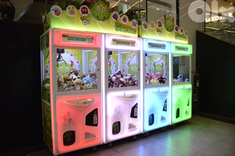 MINI MONSTERS (Four Cabinets)-Coin Operated Claw Machine (Refurbished) 5