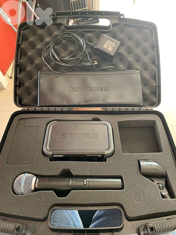 Shure pgx4 Wireless Microphone 0