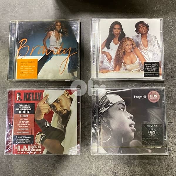 Various CDs (still sealed) 0