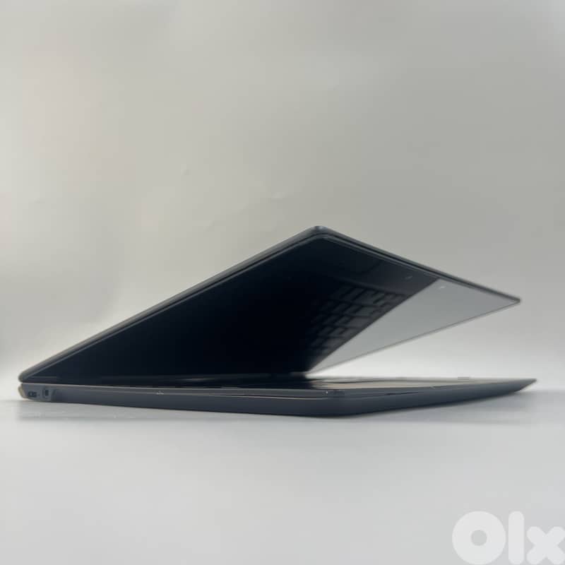 5089-Used Laptop Toshiba DynaBook Portege Y220W-E 7