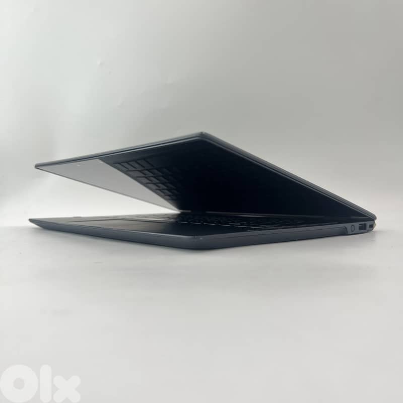 5089-Used Laptop Toshiba DynaBook Portege Y220W-E 12