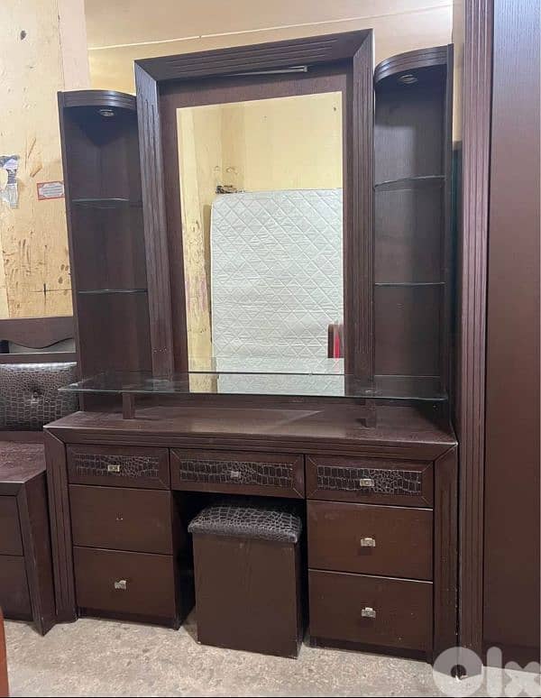 اوضة نوم شغل جورج متى ملبسة قشر تخت بفتح مكانيزيوم 2