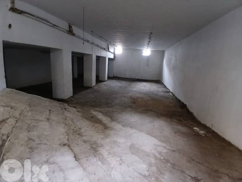 430 SQM Warehouse in Bauchrieh, Metn 0
