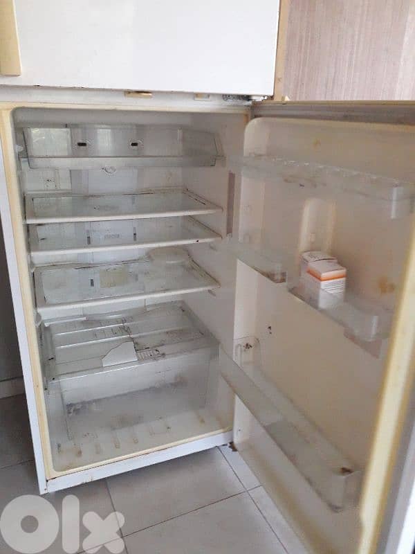 طاولة سفرة للطعام 4