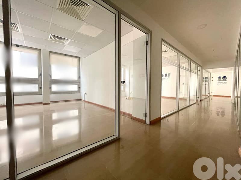 JH25-3945 Office 230m2 for rent in Downtown Beirut, $ 3,500 cash 0