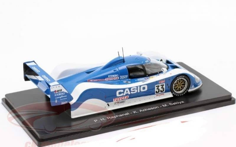 Toyota TS010 (Le Mans 1992) diecast car model 1;43. 4