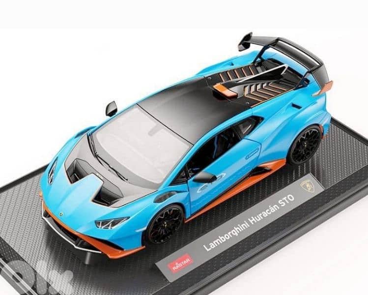 Lamborghini Huracan STO 2021 diecast car model 1;18. 0