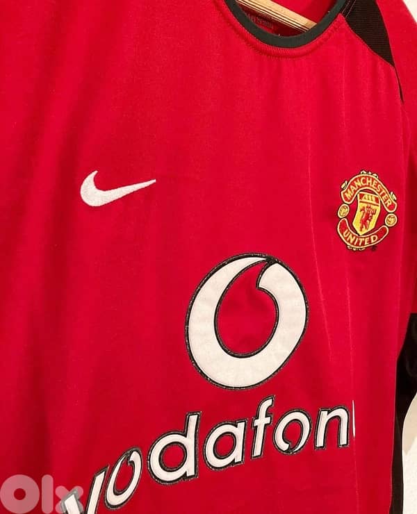 Manchester United 2002 -2004 vodafone nike home kit 1