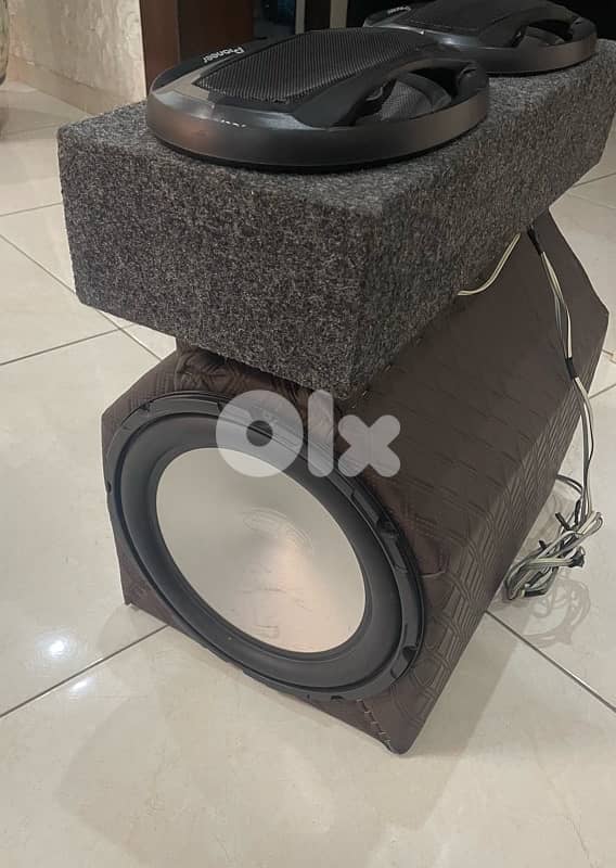 للبيع سبيكرات وبزوكا 3