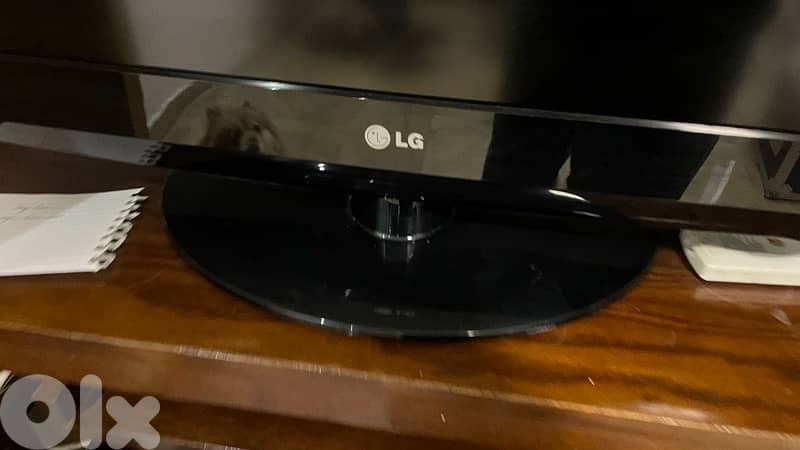 LG TV 40 inch 1