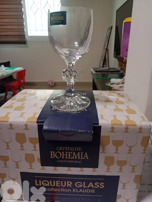 BOHEMIA wine and liquor glasses 2