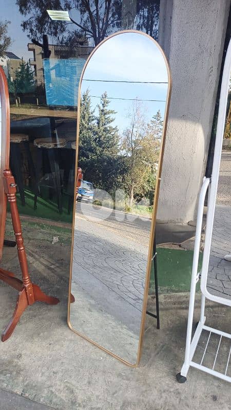 مراية مع ستاند.  Mirror 0