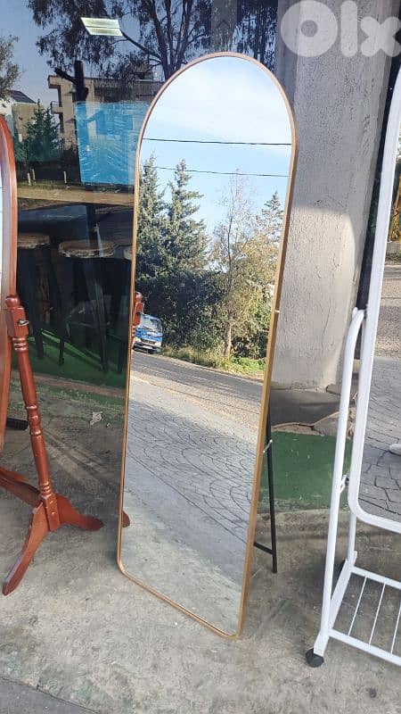 مراية مع ستاند.  Mirror 1