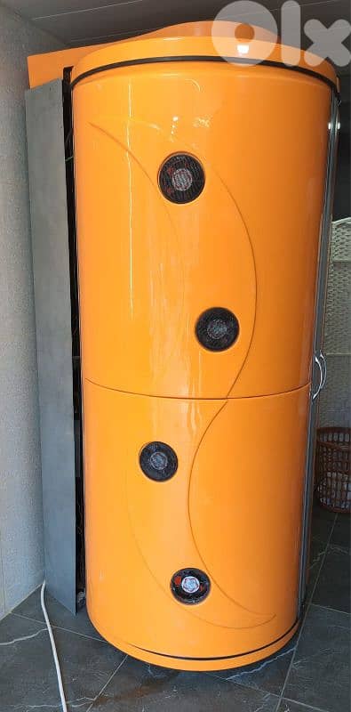 Solarium machine, made in Italy & Dutch used, in excellent condition. 2