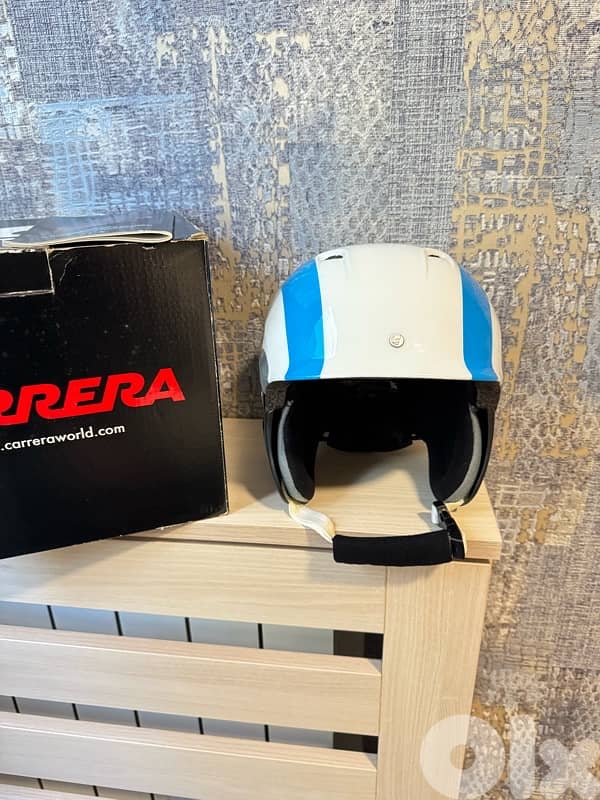 carrera ski helmet  size 49-52cm never worn, half price 3