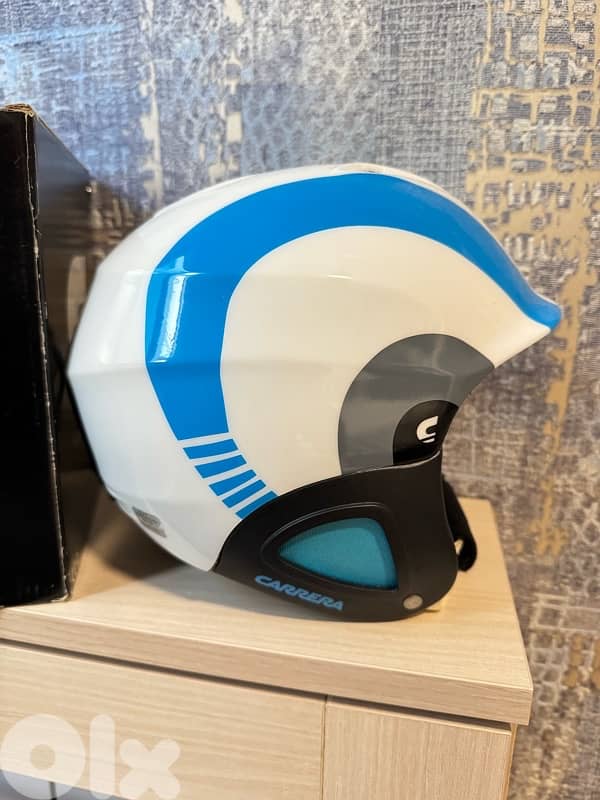 carrera ski helmet  size 49-52cm never worn, half price 0