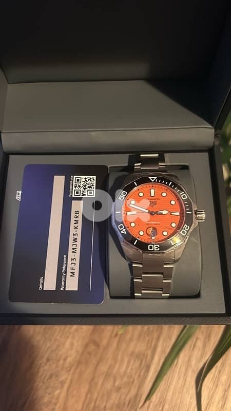 TAG HEUER AQUARACER PROFESSIONAL 300 ORANGE DIVER 2