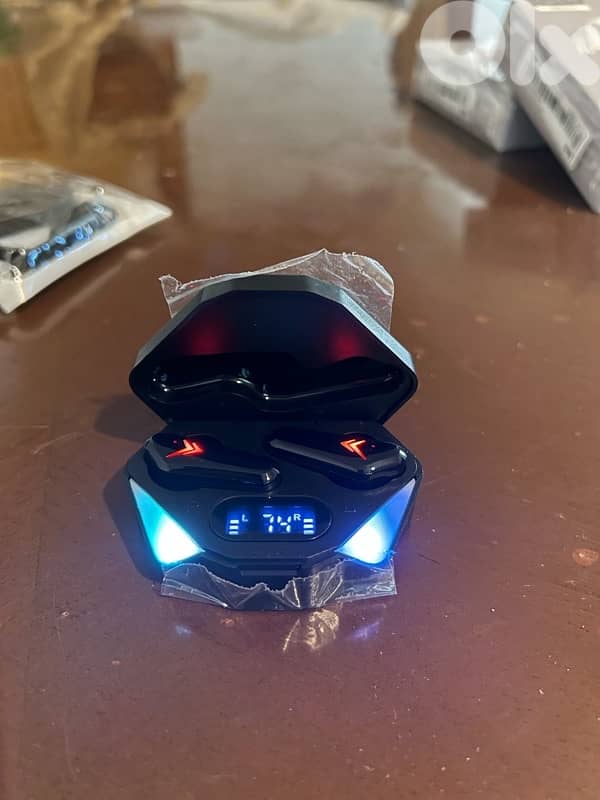 X15 - Gmaing airpods 2