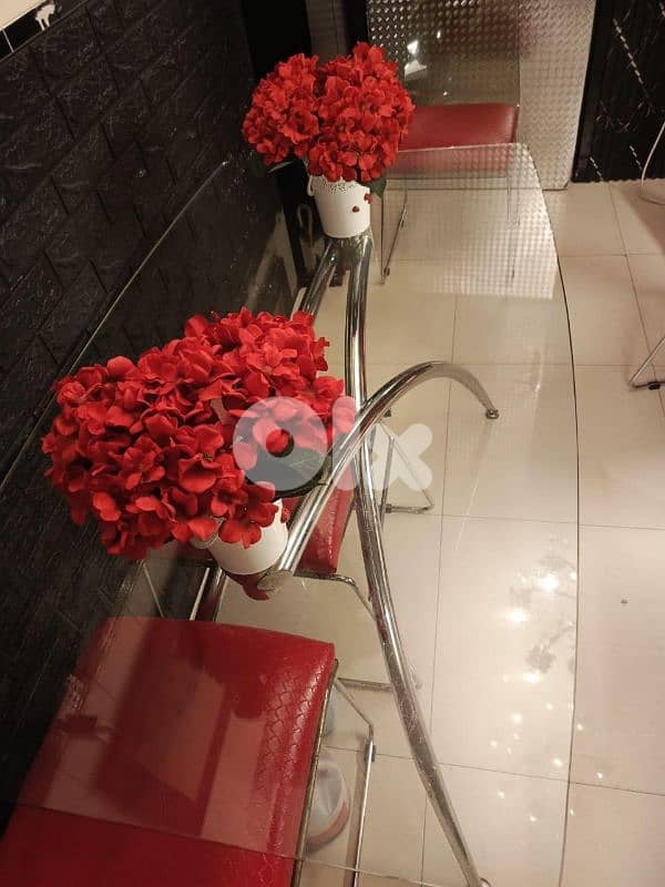 chrome kitchen table 0