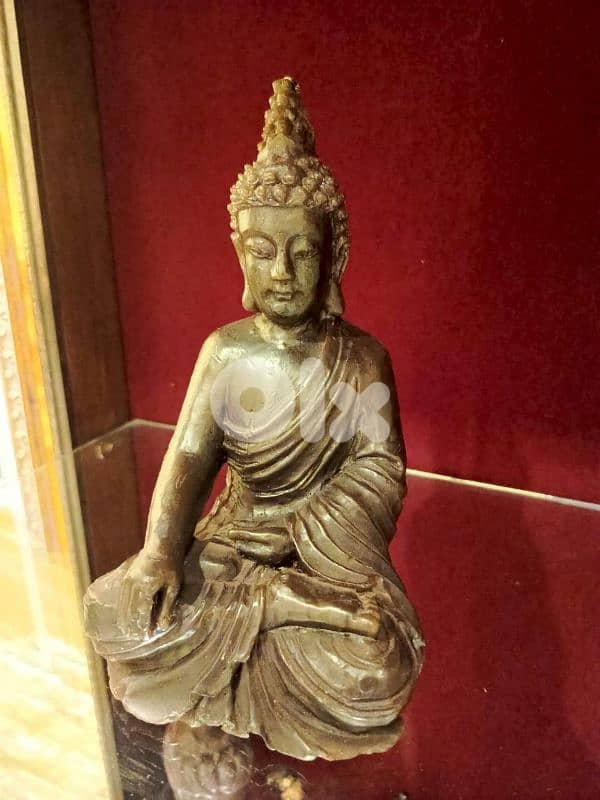 item and candles for decoration 2