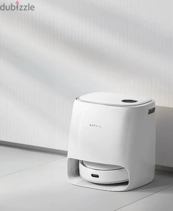 Narwal Freo vacuum mopping robot 0