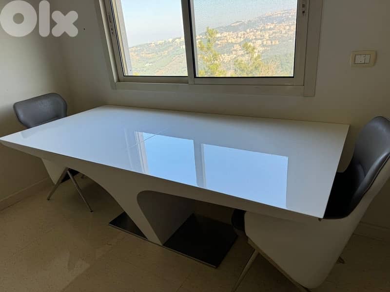 High quality dining table with 8 chairs 0