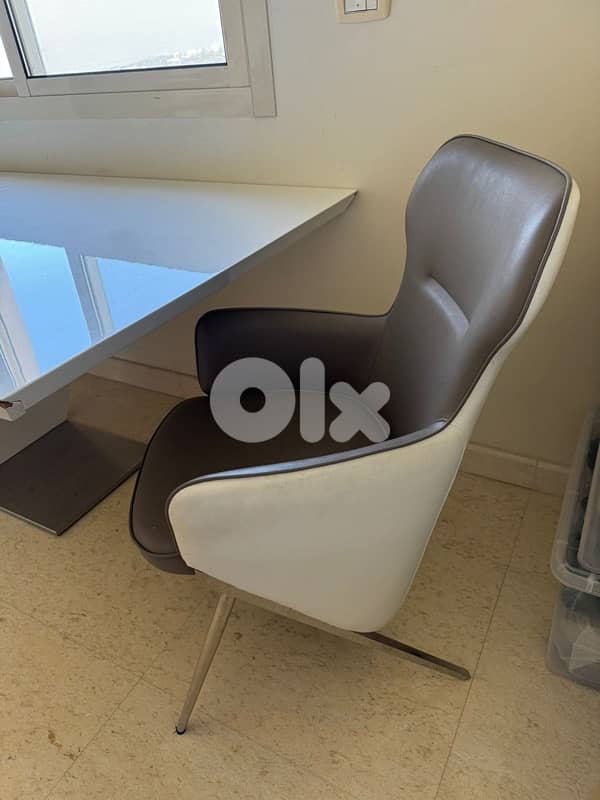 High quality dining table with 8 chairs 3