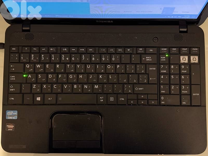 Toshiba Satellite C850 - B519 1