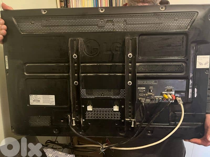 تلفزيون LG 32 led full hd الكوري الاصلي 2